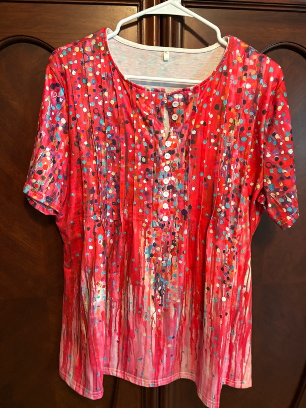 Women’s Red Short-Sleeve Button Front Top